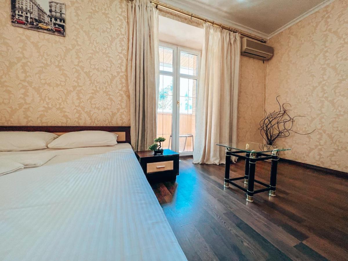 Квартира В Центре Крещатика เคียฟ ภายนอก รูปภาพ